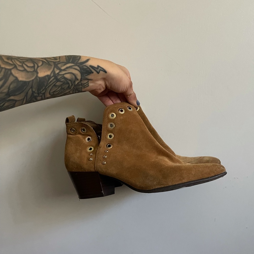 Sam Edelman tan suede booties